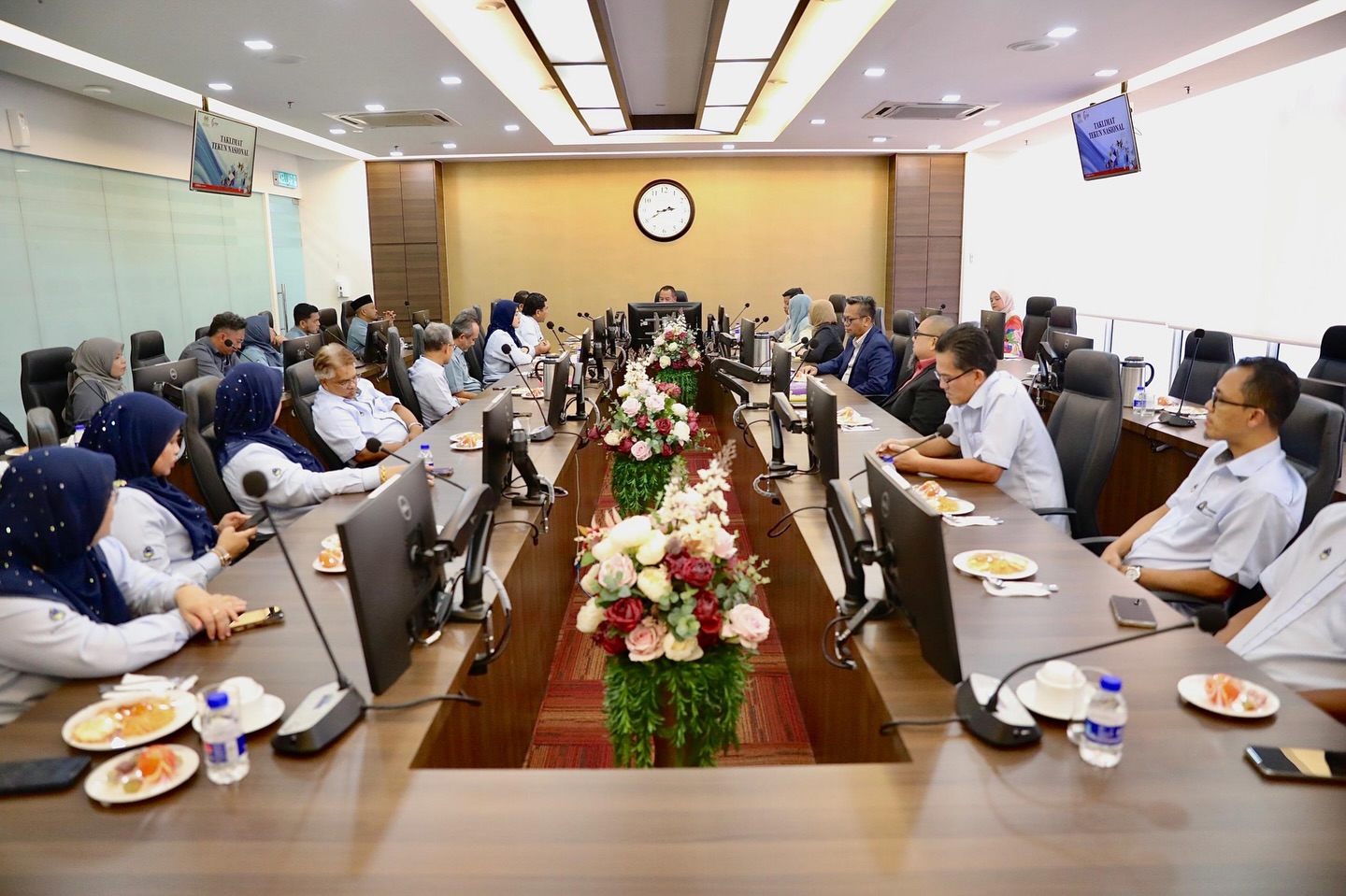 KAKITANGAN TEKUN DAN YPKT